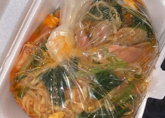 7 Cara Cepat Mengatasi Lidah Terbakar Akibat Makanan Panas