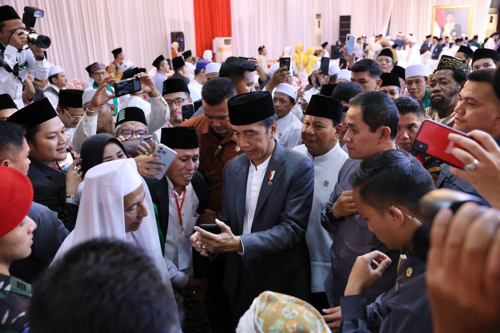 Jokowi, Prabowo Dan Ganjar Dipersatukan Muktamar Sufi Internasional