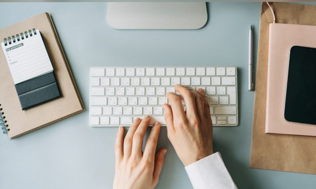 5 Platfrom Menguntungkan Untuk Penulis, Ubah Hobi Jadi Cuan