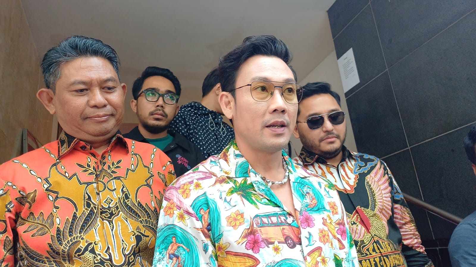 Tak Hanya Diminta Tes DNA, Denny Sumargo Ungkap Fakta Ini Soal Verny Hasan