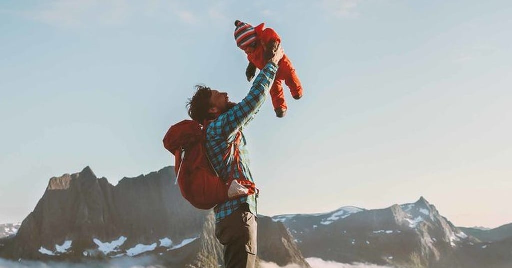 Bahaya Mengajak Bayi Naik Gunung, Orang Tua Wajib Tahu