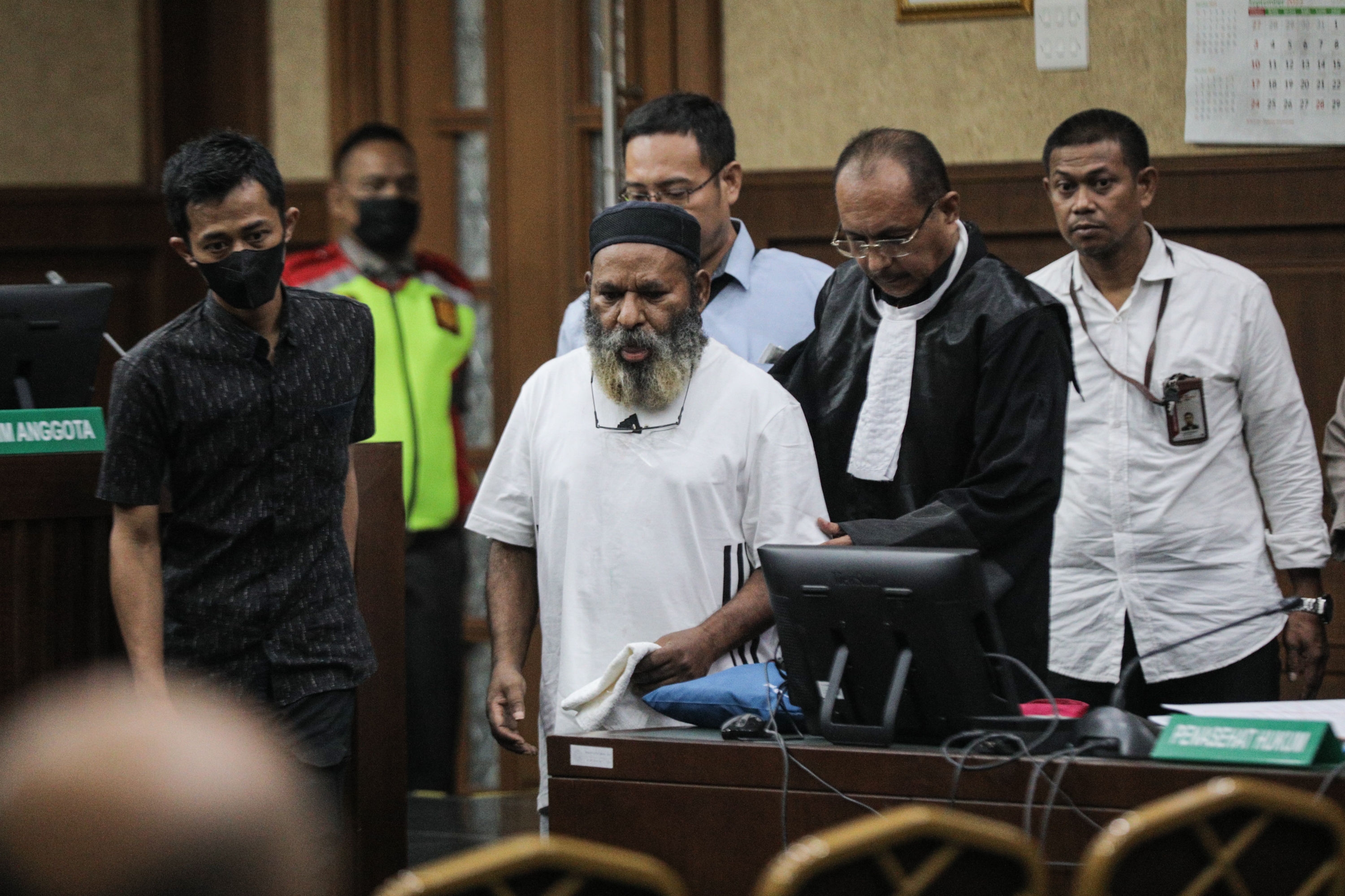 Breaking News, Lukas Enembe Meninggal Dunia