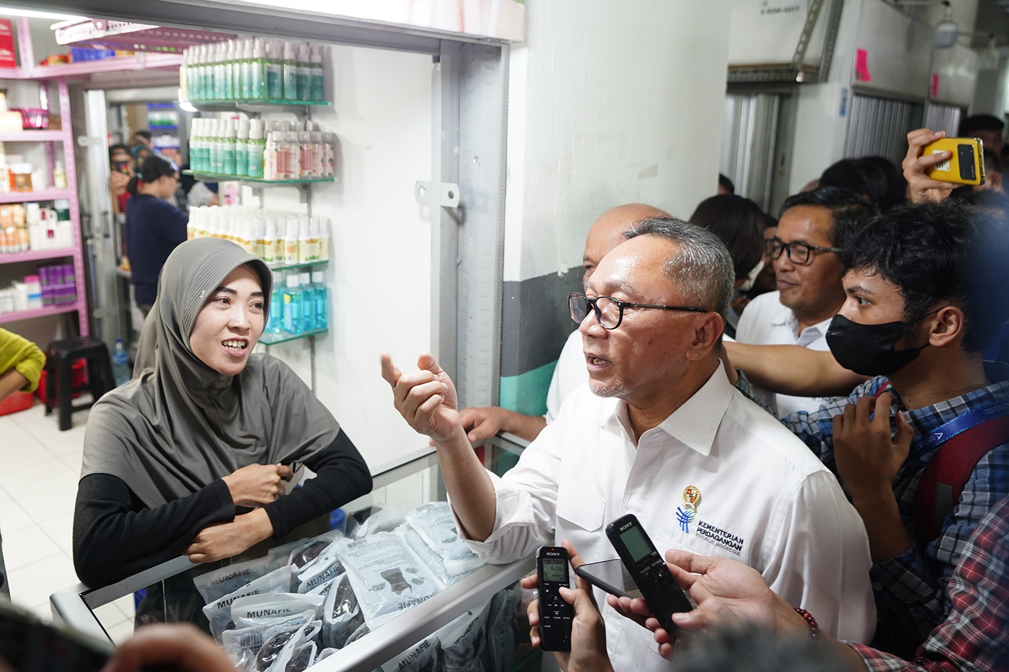 Kunjungi Pasar Grosir Asemka, Mendag: Permendag 31/2023 Jaga Persaingan Adil Dan Sehat
