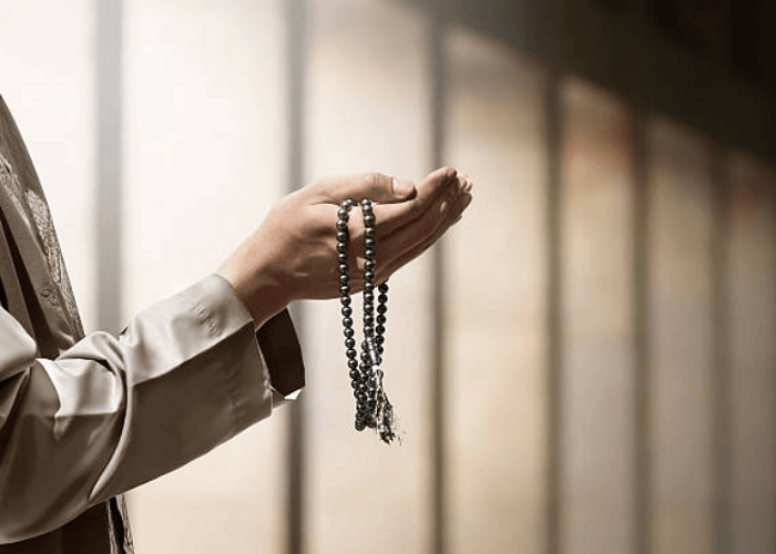 Lakukan 9 Amalan Berikut Ini Agar Mendapatkan Doa Dari Malaikat, Ternyata Enggak Susah!