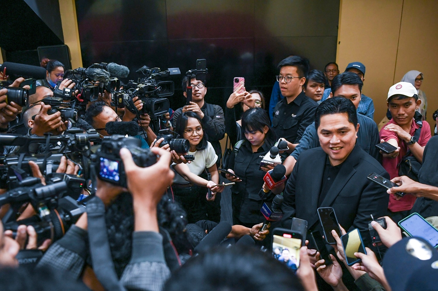 Piala Asia: Erick Thohir Minta Timnas Indonesia Imbangi Patriotisme Vietnam di Laga Kedua