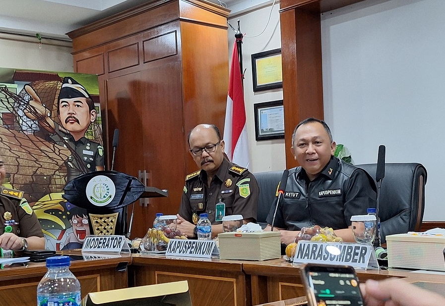 Kejagung Berupaya Hadirkan Nistra Dan Sadikin, Telusuri Aliran Uang BTS Ke DPR Juga BPK