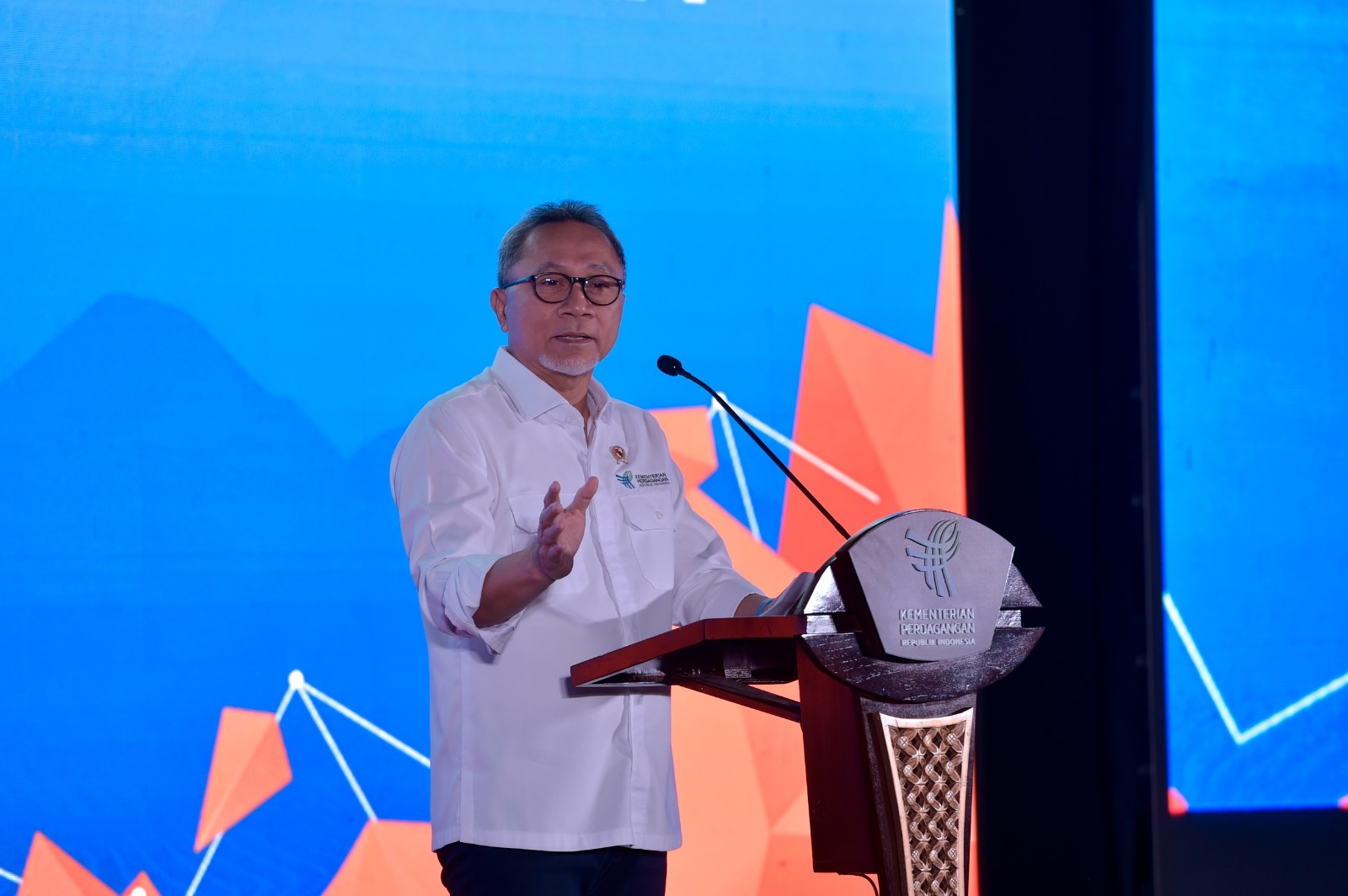 Surplus Beras 2025 Belum Aman, Pemerintah Kejar Produktivitas dan Efisiensi