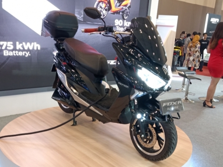 POLYTRON Pajang Motor Listrik Fox-R Di IMOS 2023, Ada Diskon Hingga Rp7 Juta!