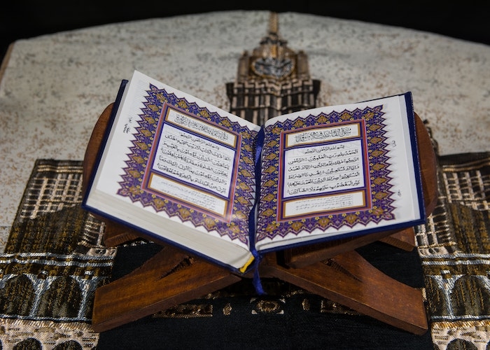 7 Kebiasaan Yang Allah Larang Dan Sudah Dicatat Al-Quran
