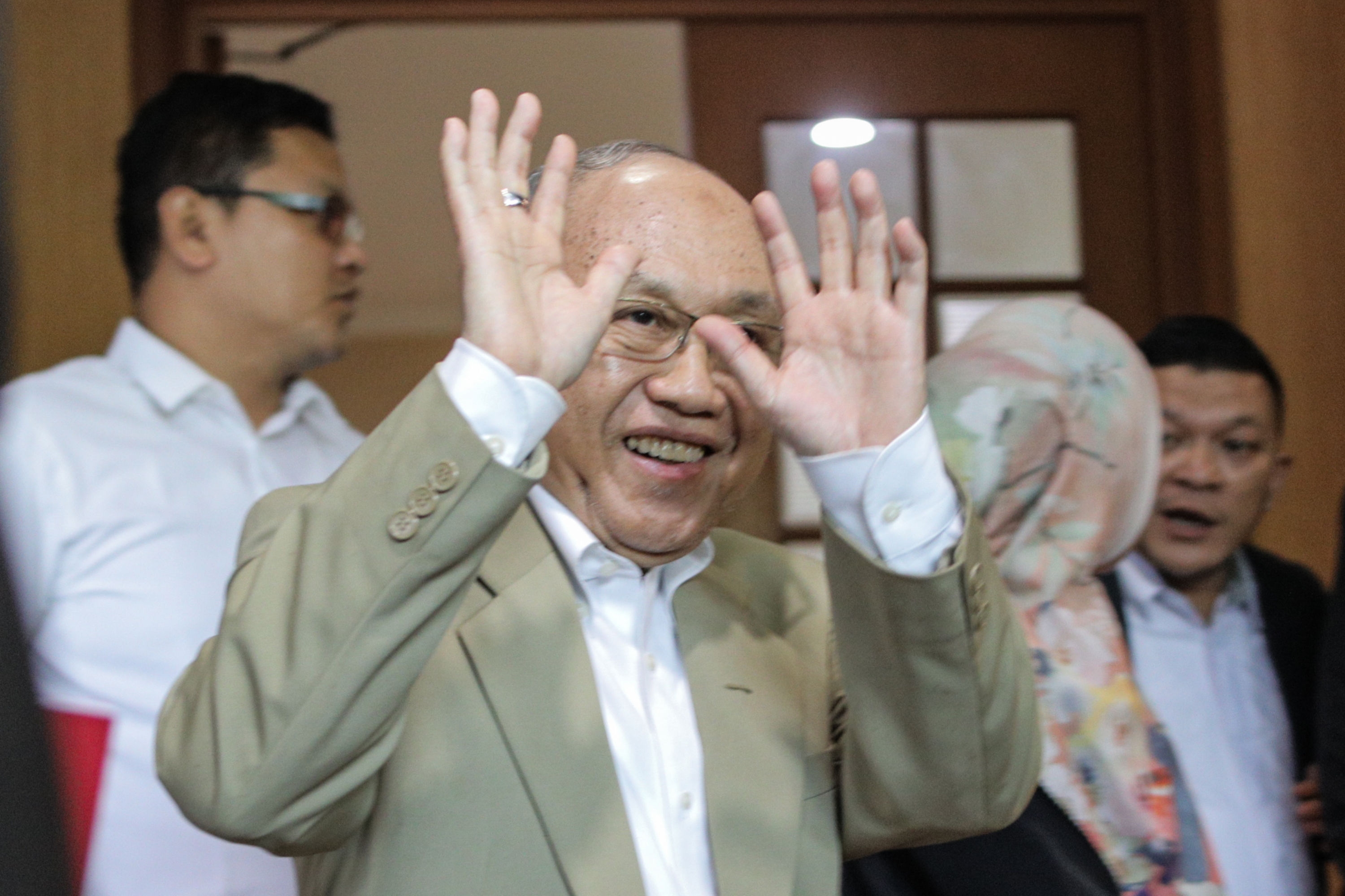 Enam Hakim Konstitusi Kena Sanksi Ringan, Termasuk Anggota MKMK