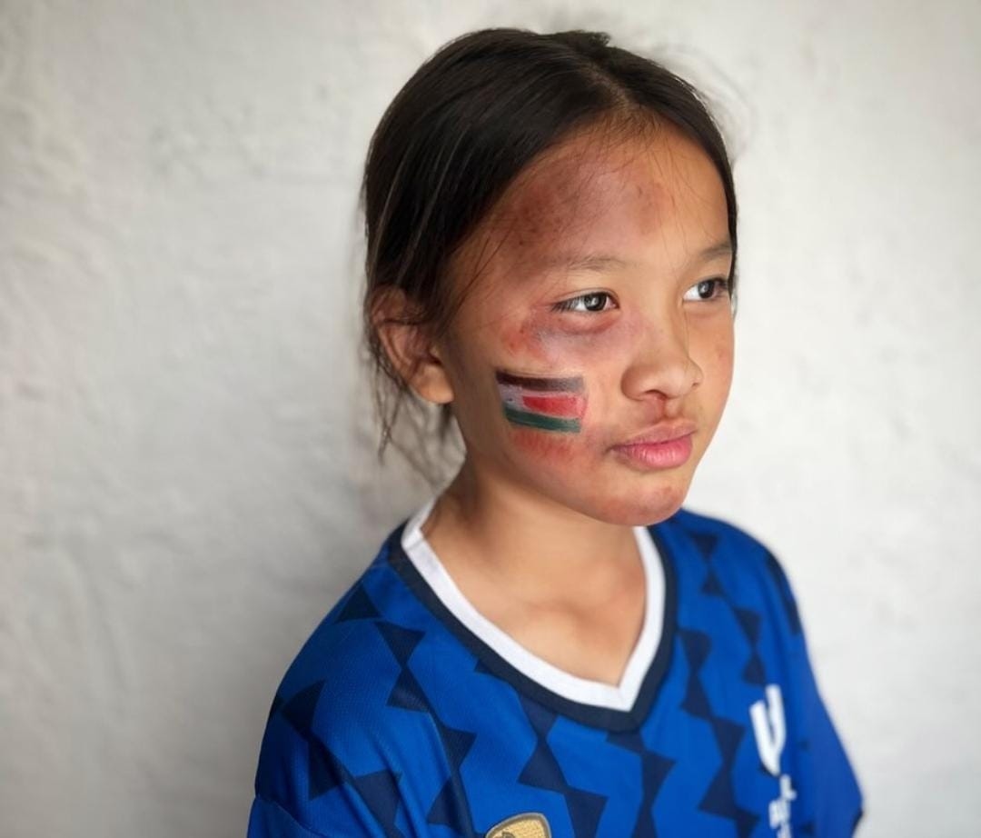 Peduli, Zaskia Adya Mecca Bagi Potret Hias Wajah Anak Tanda Bela Palestina