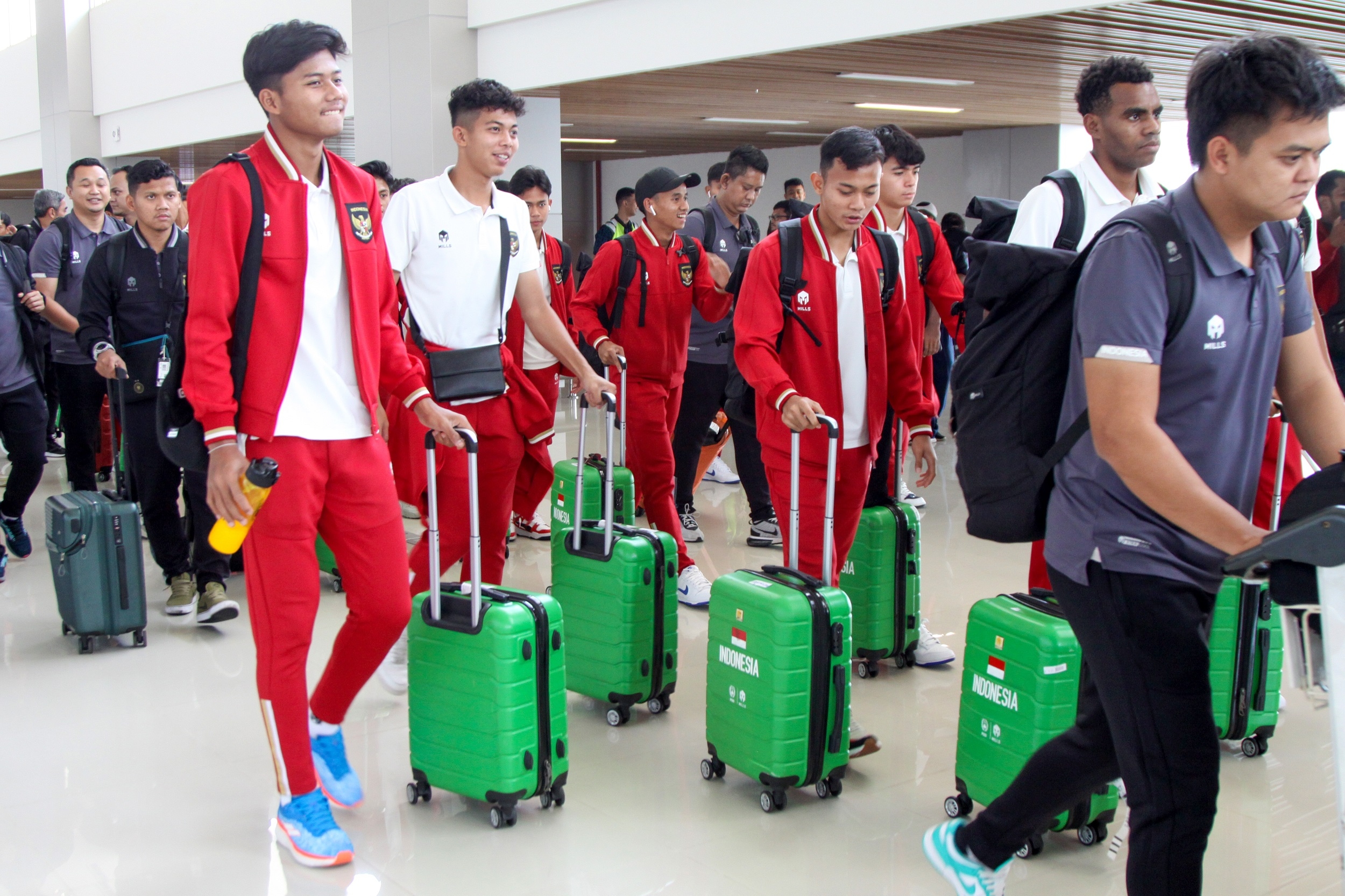Timnas Indonesia U-17 Tiba Di Surabaya Siang Tadi, Pasukan Inggris Sudah Mendarat Di Jakarta
