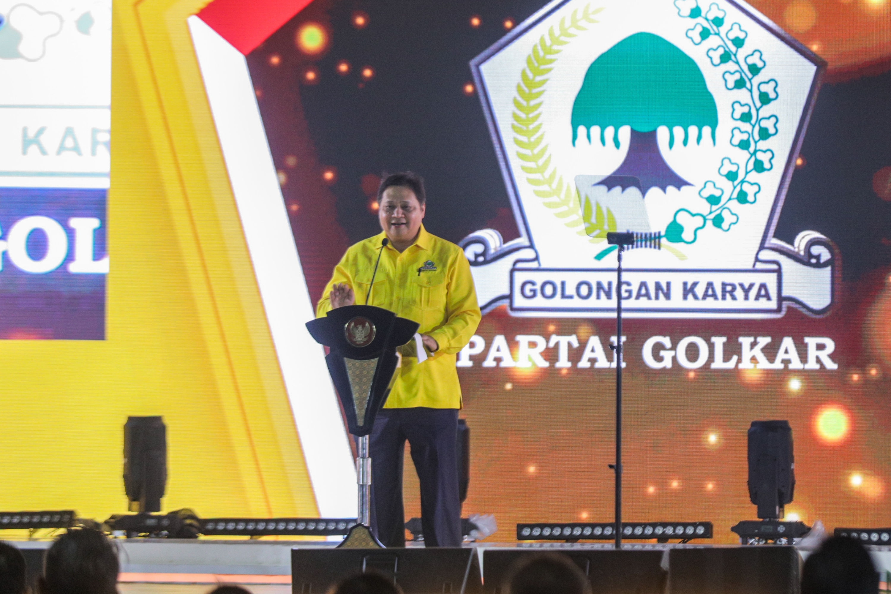 Heboh Soal Isu Kemungkinan Bobby Nasution Masuk Golkar, Airlangga Malah Ungkap Fakta Lain!