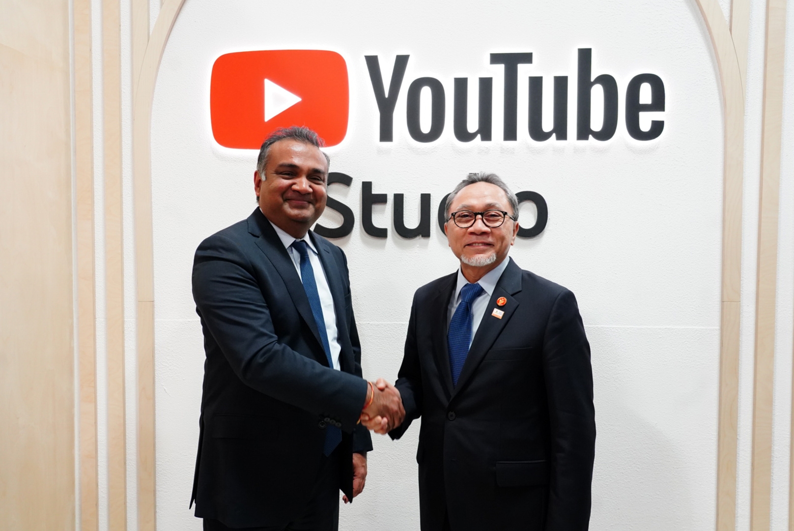 Audiensi Dengan CEO YouTube, Mendag Zulhas: Perkuat Sinergi Kembangkan Ekonomi Digital Indonesia