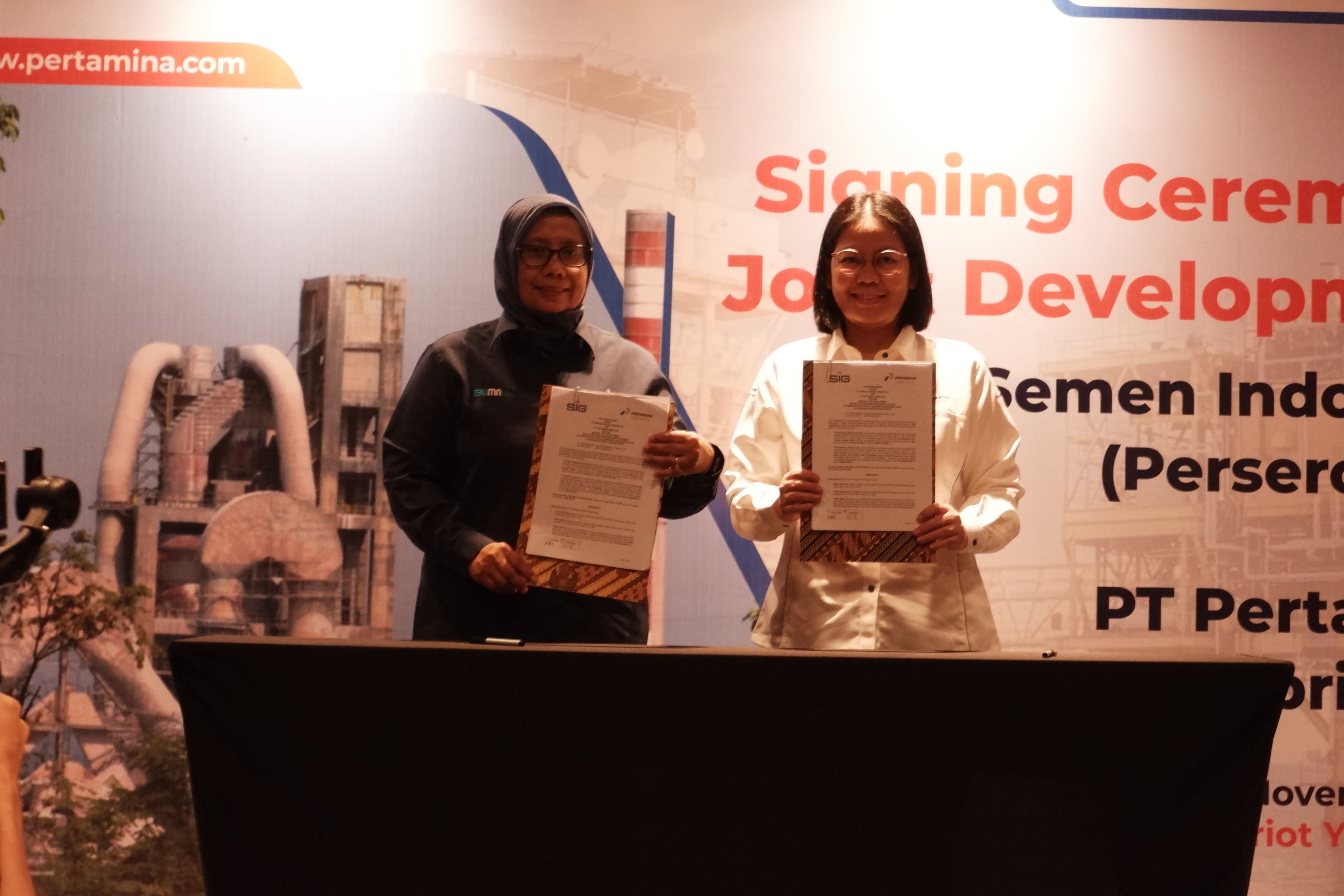 Kembangkan Pelumas Industri, Semen Indonesia Gandeng PT Pertamina Lubricant