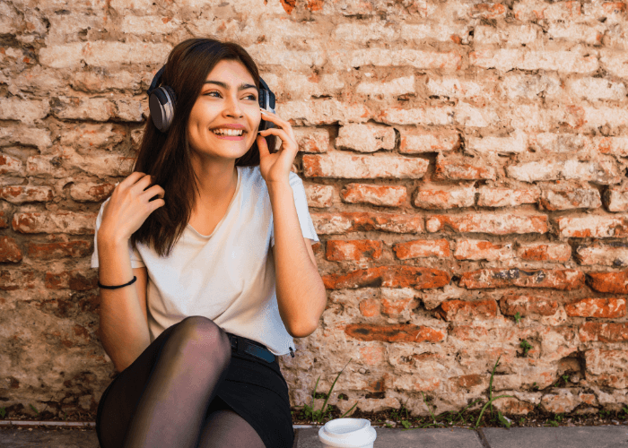 7 Lagu yang Bikin Semangat Menjalani Aktivitas di Pagi Hari