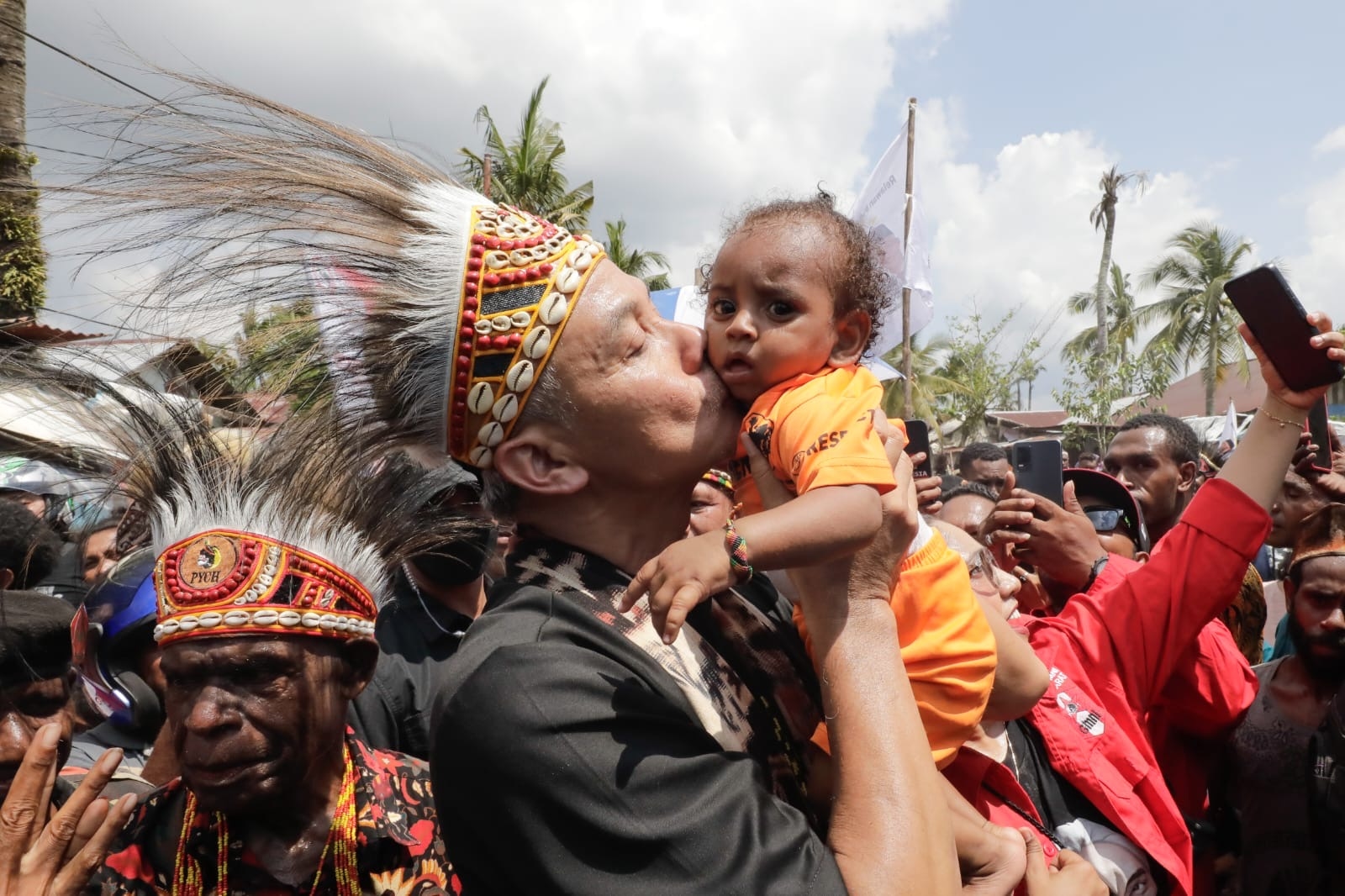 Didukung Masyarakat Papua, Ganjar Pranowo: Mata Dan Telinga Kami Di Sini Melihat Kondisi Yang Ada, Harus Jadi Prioritas!