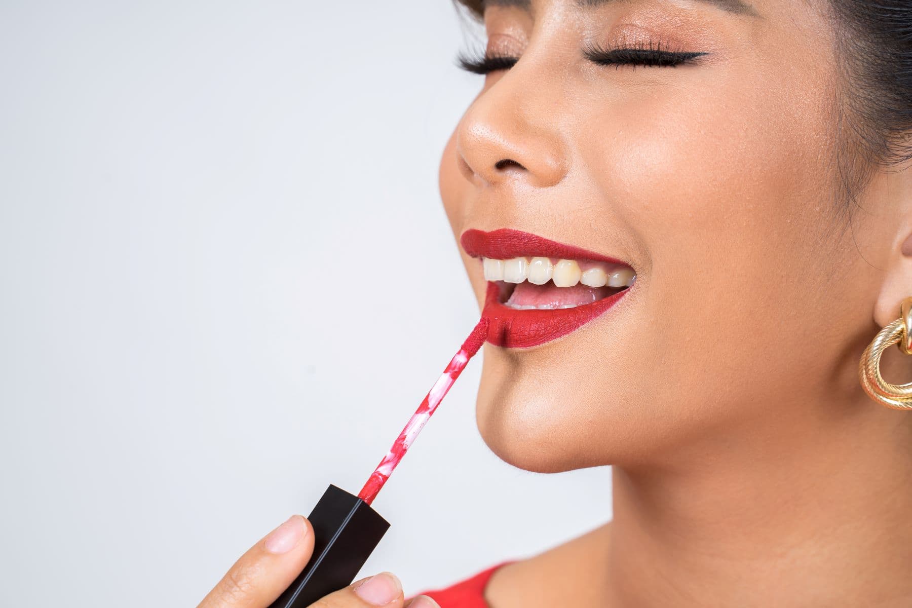 Maybelline Terafiliasi Israel? Coba 10 Merek Lokal Perawatan Bibir Berikut