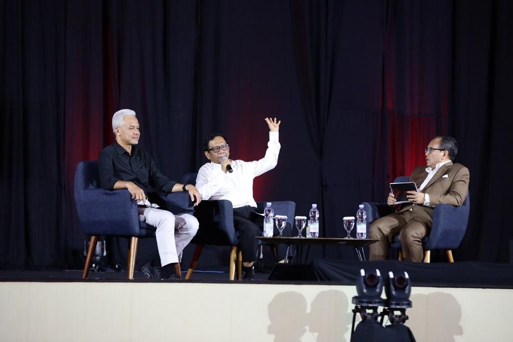 Sampaikan Gagasan, Mahfud MD: Strong Leadership Kunci Atasi Persoalan Penegak Hukum