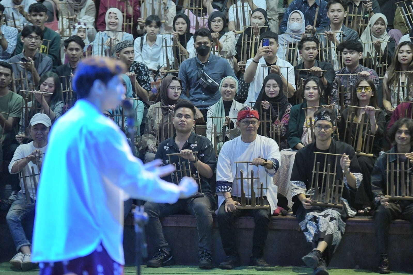Jaga Eksistensi Budaya, Alam Ganjar Kagum dengan Saung Angklung Udjo
