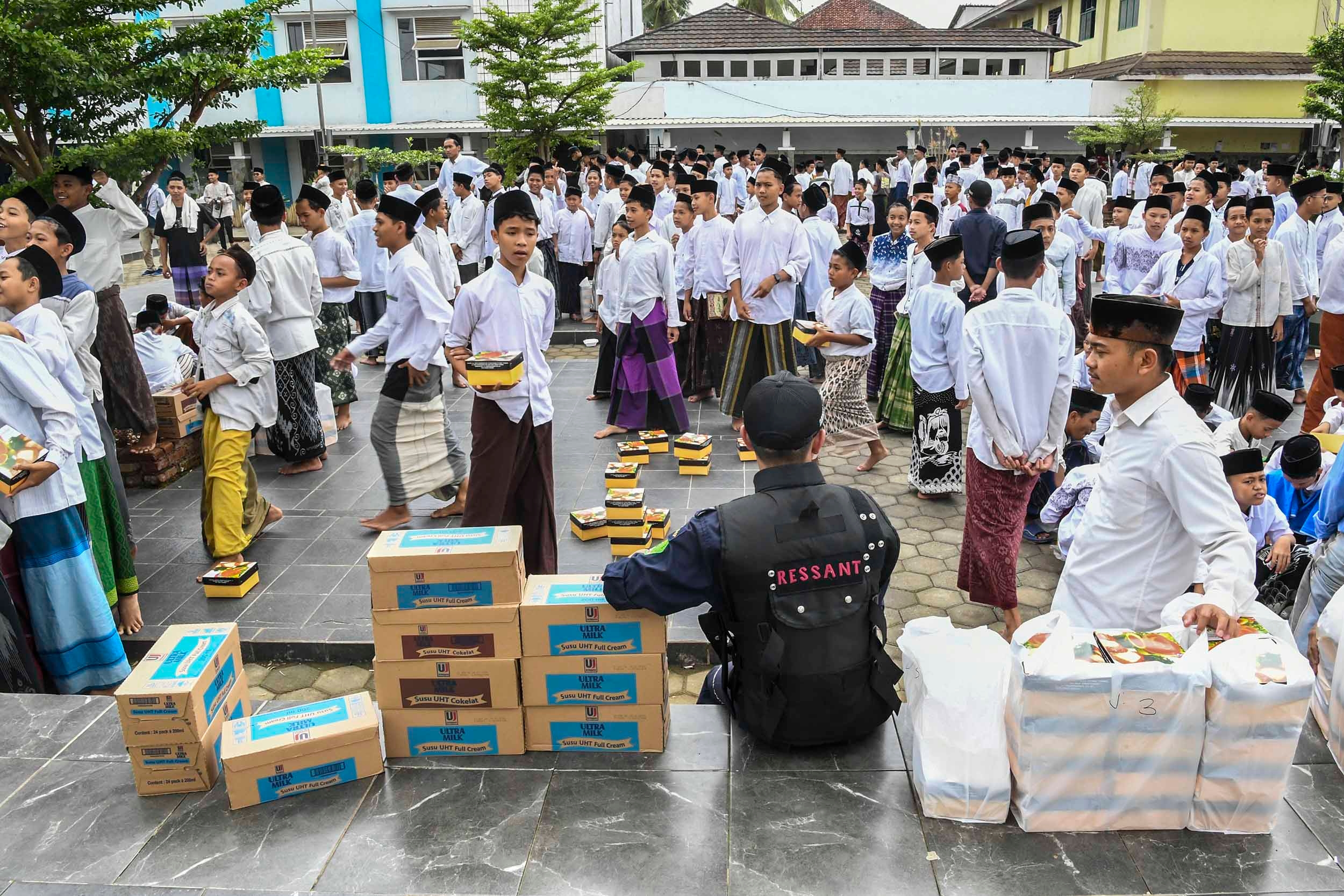 Pernah Rasakan Langsung di AS, Jubir TKN Sebut Program Makan Siang Gratis Sangat Meringankan Beban Keluarga