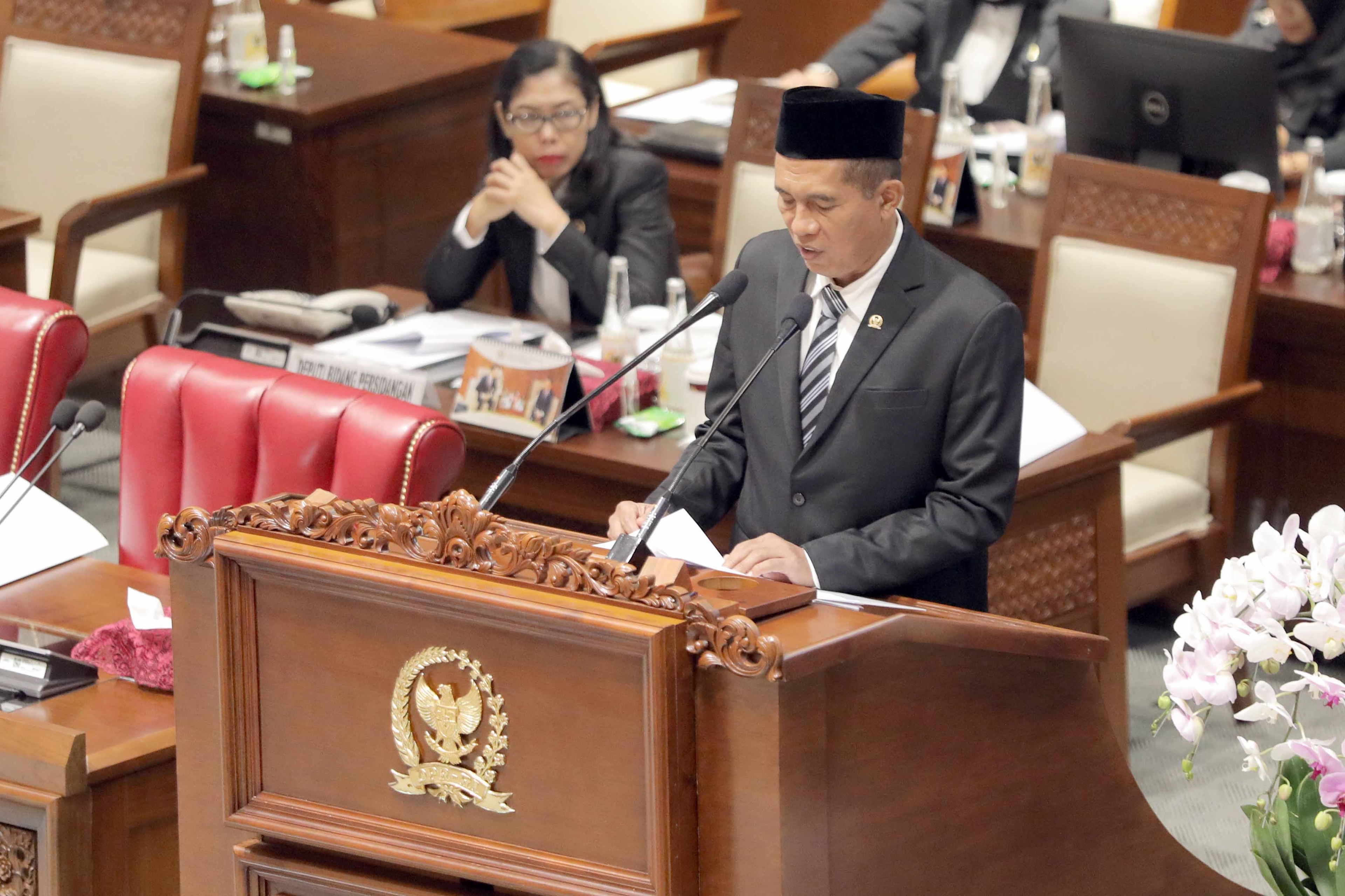 Komisi IV DPR Dukung Kebijakan Prabowo: Bulog Wajib Serap Gabah Petani Rp6.500 per Kg