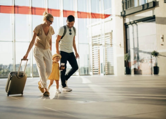 Menjelang Musim Liburan, Ini Tips Liburan Bersama Bayi Biar Nggak Repot