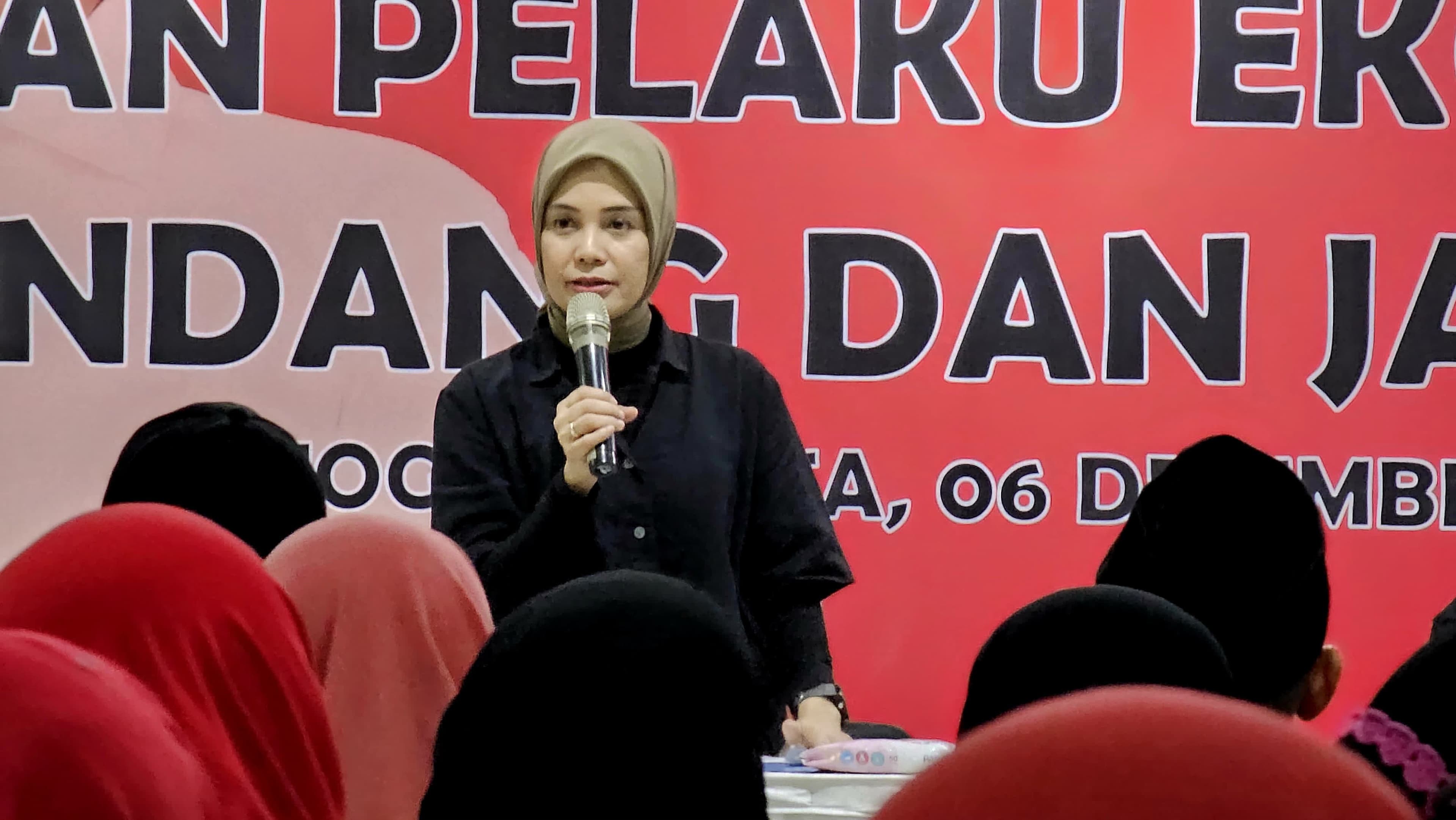 Gaspol Bantu Ganjar Safari Politik, Siti Atikoh Suarakan Program untuk Petani