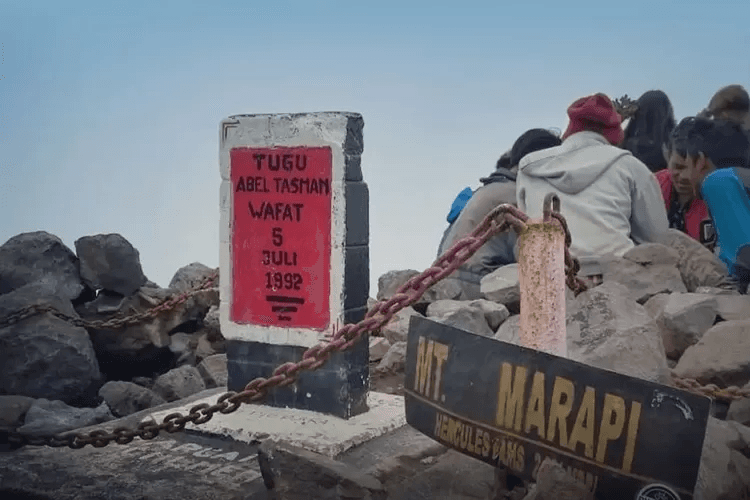 Ramai di TikTok, Ini Sejarah Tugu Abel Tasman di Gunung Marapi Sumatera Barat, Tempat Pendaki yang Punya Kenangan Pilu