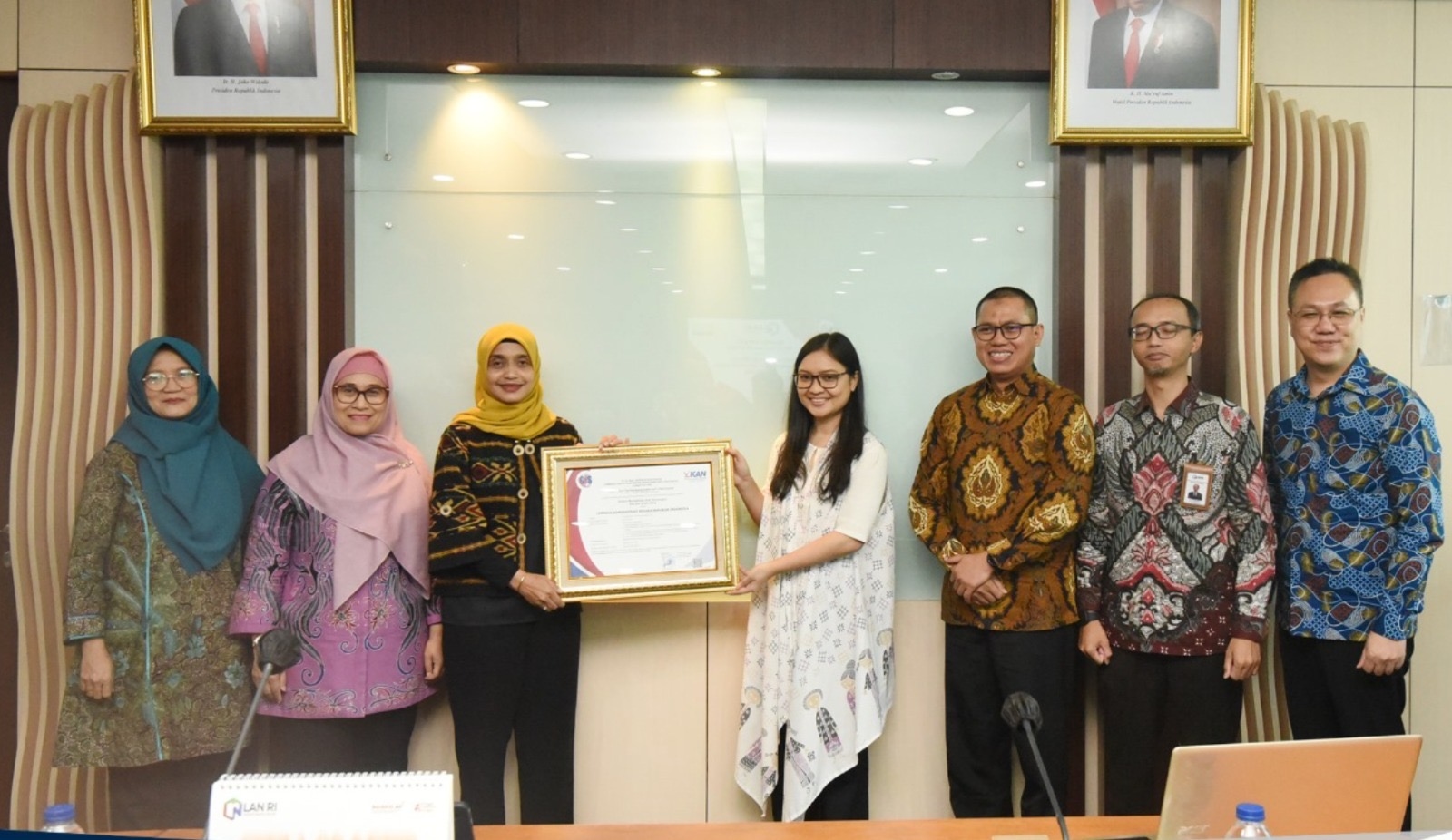 Buktikan Nihil Penyuapan, LAN Terima Sertifikasi ISO 37001:2016 SMAP