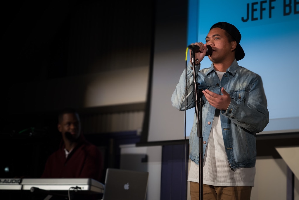 Penyanyi Amerika Jeff Bernat Bakal Konser di Indonesia Tahun 2024, Catat Tanggal dan Harga Tiketnya