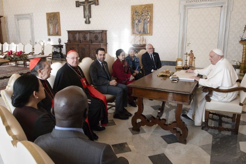 Megawati dan Puan Maharani Bertemu Paus Fransiskus, Bicara Perdamaian Dunia