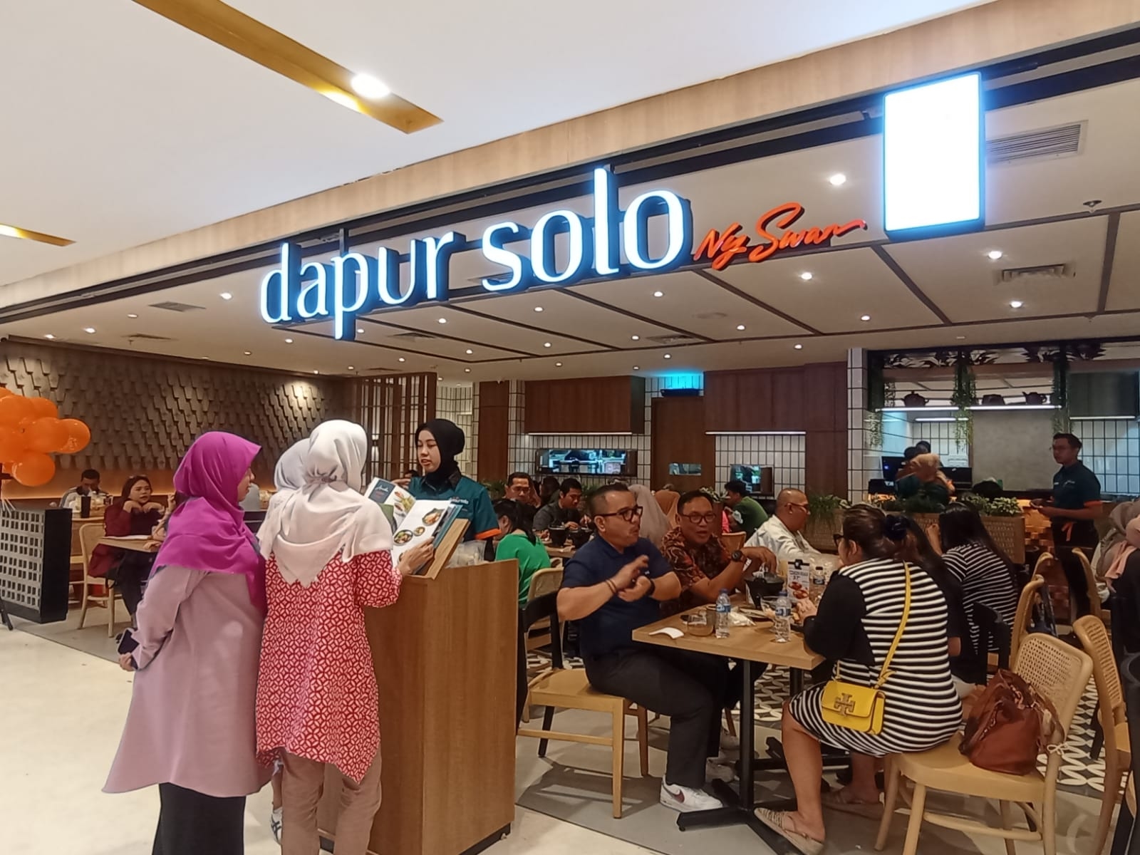 Resmikan Outlet ke-41 di Gajah Mada Plaza Jakarta, Dapur Solo Hadirkan Promo Menarik