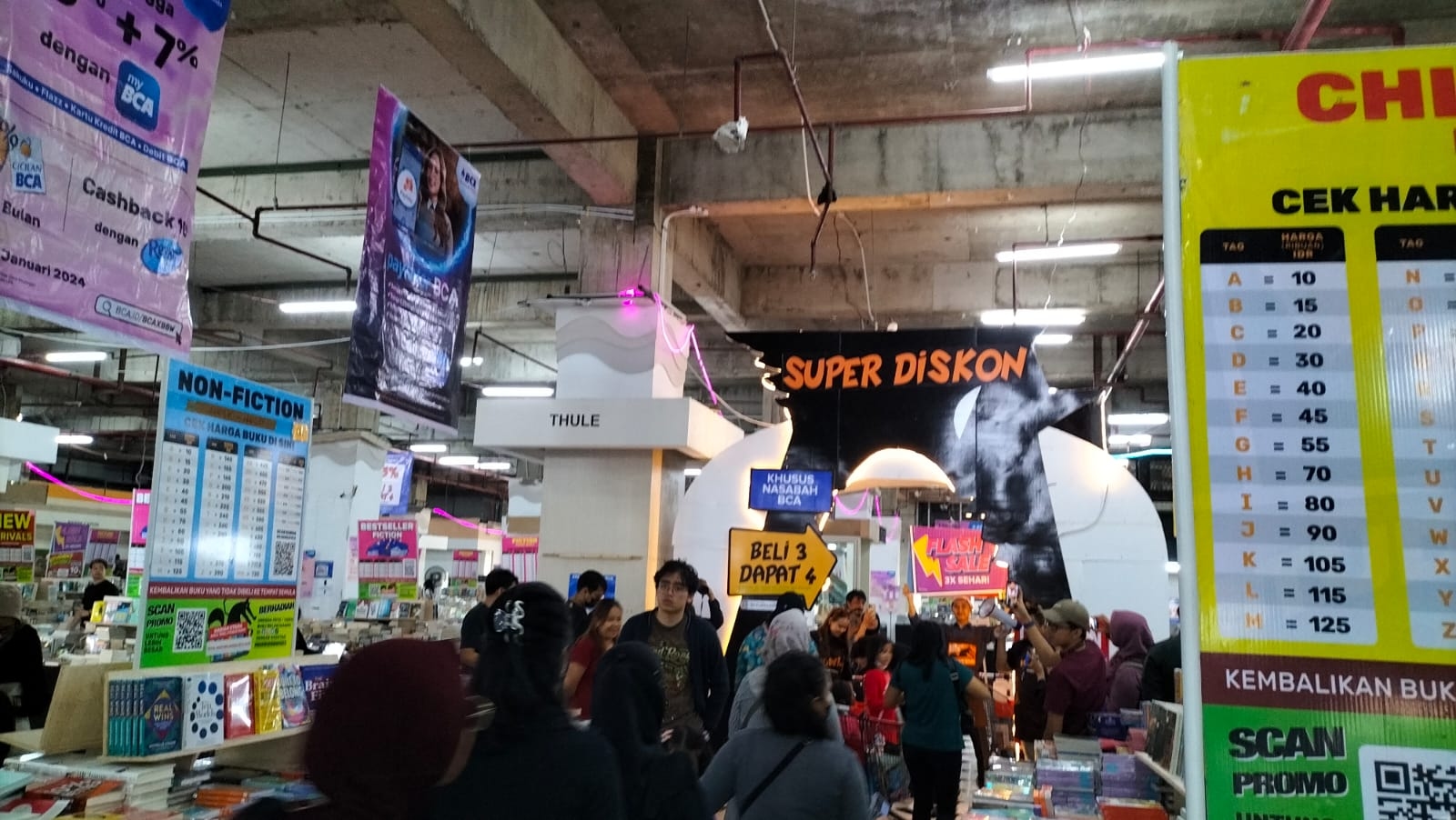 Serunya Berburu Flash Sale di Big Bad Wolf Books Akhir Tahun, Bisa Ambil Buku Favorit Hanya Rp100