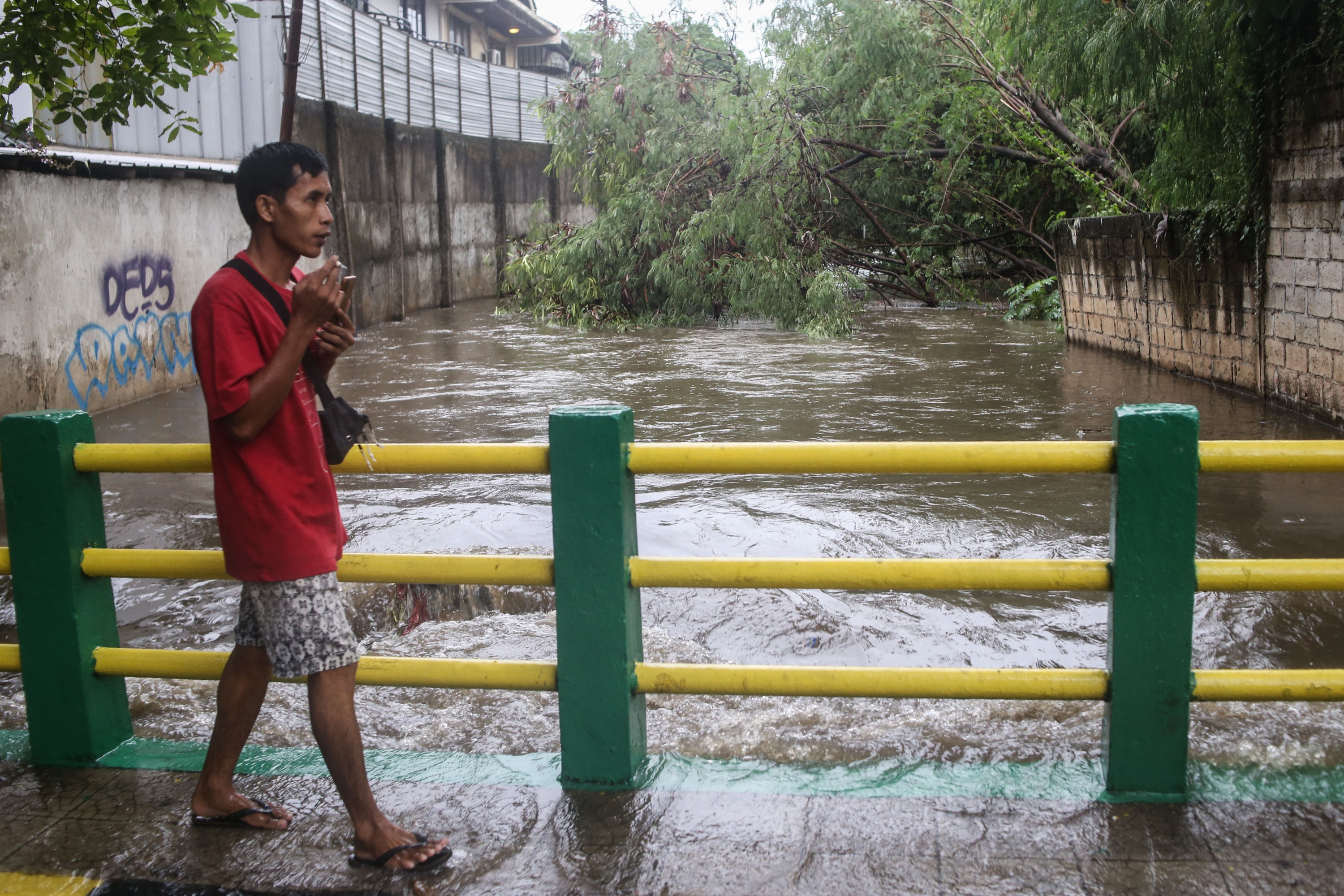 BMKG Peringatkan Potensi Banjir di Jakarta Akibat Hujan Lebat