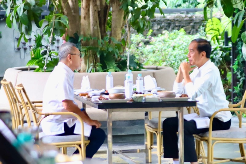 Jokowi Ajak Zulhas Makan Siang di Bogor, Ini yang Dibahas