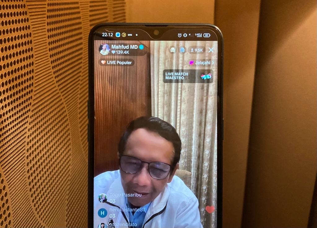 Mahfud Pernah Tidur di Kuburan China, Netizen TikTok Tanya ‘Kenapa Prof Gak Punya Rasa Takut?’