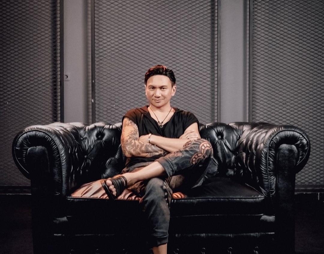 Sakit Stroke, Ayah Sambung Anji Meninggal Dunia