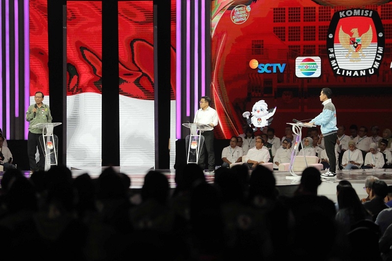 Debat Cawapres, Jerry Massie: Mahfud Gaya Membaca Naskah, Kalah Sama Gibran, Cak Imin Narasi Ngambang!