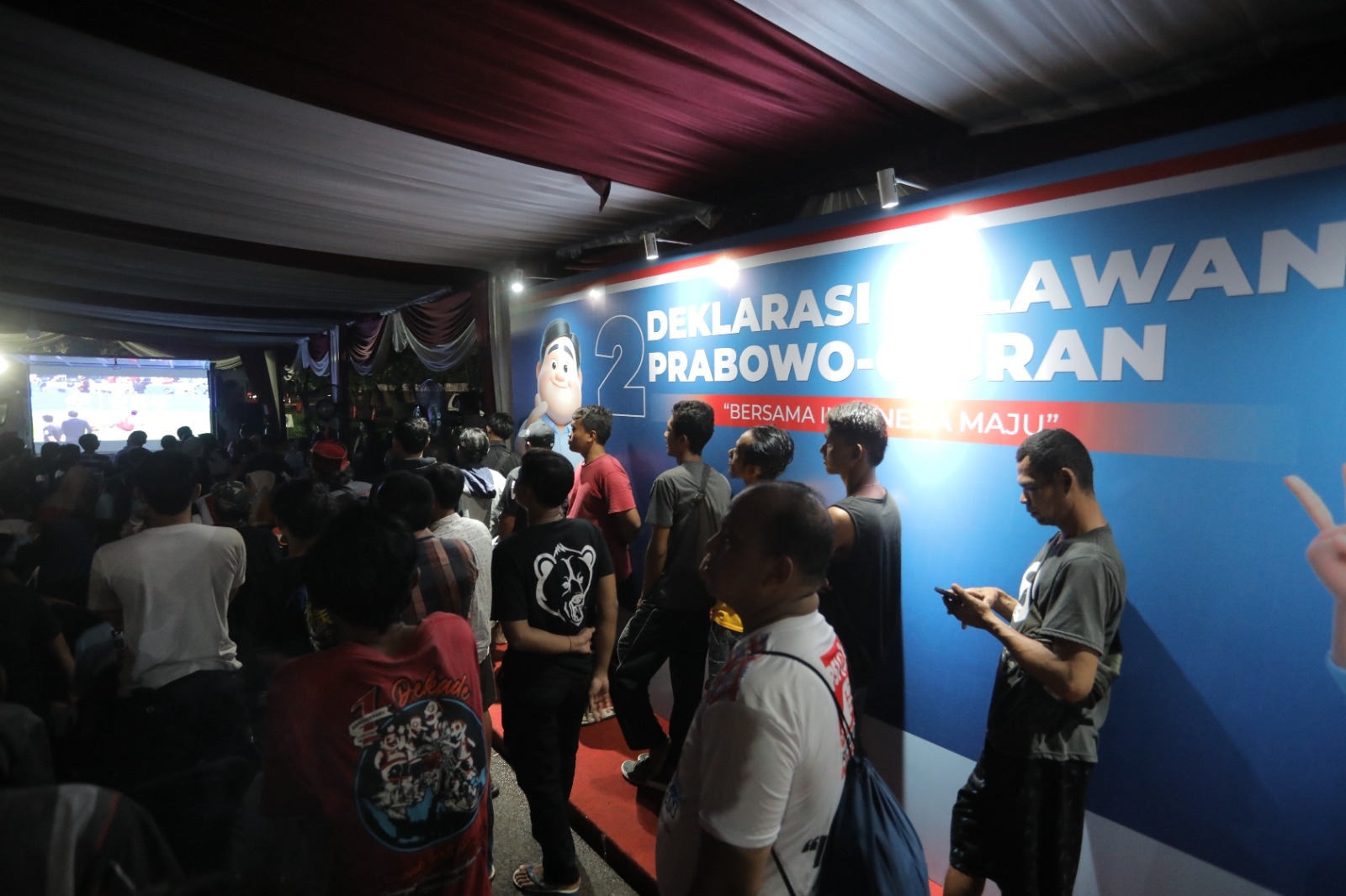 Nobar Timnas Bersama Sopir Bajaj, TKN Prabowo-Gibran: Indonesia Harus Jadi Bangsa yang Optimis