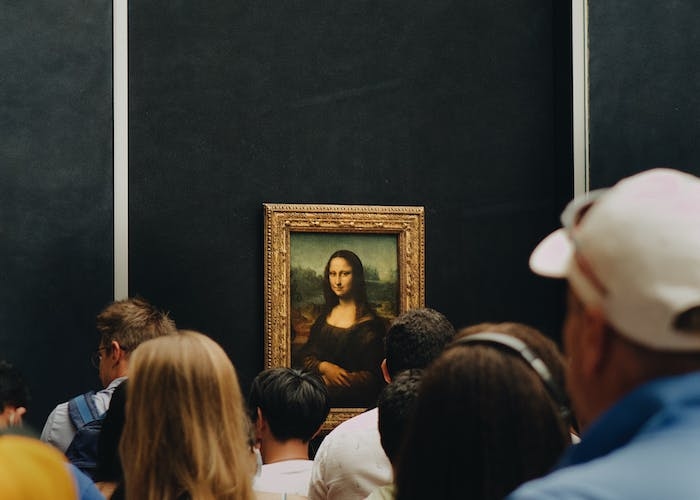 Pengunjuk Rasa Melempar Sup ke Lukisan Mona Lisa di Paris, Ada Apa?