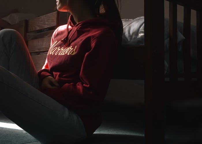 Mengenal Self Harm yang Ramai Terjadi di Kalangan Remaja, Apa Penyebab dan Bagaimana Cara Mencegahnya?