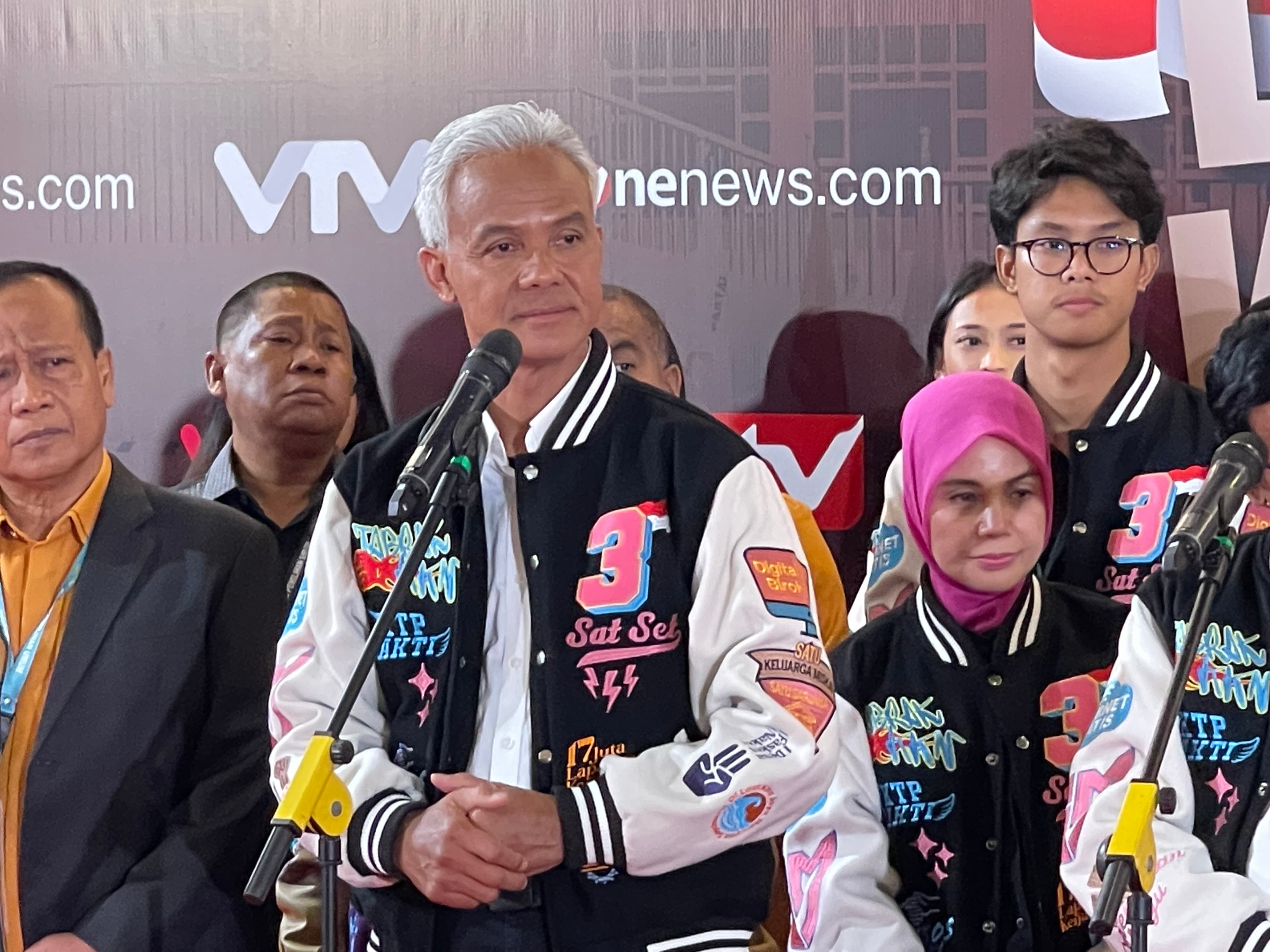 Ganjar Prihatin Runtuhnya Kepercayaan Rakyat ke MK dan KPU