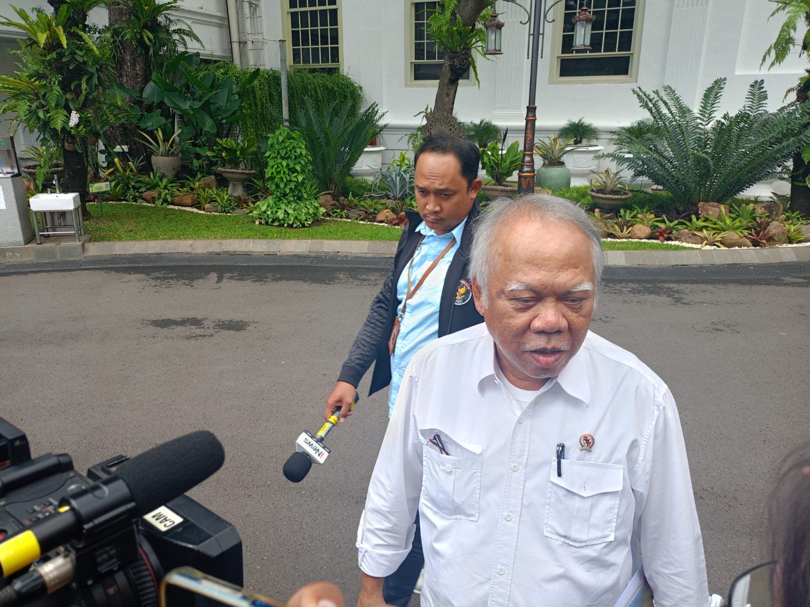 Pak Bas Tepis Isu Mundur