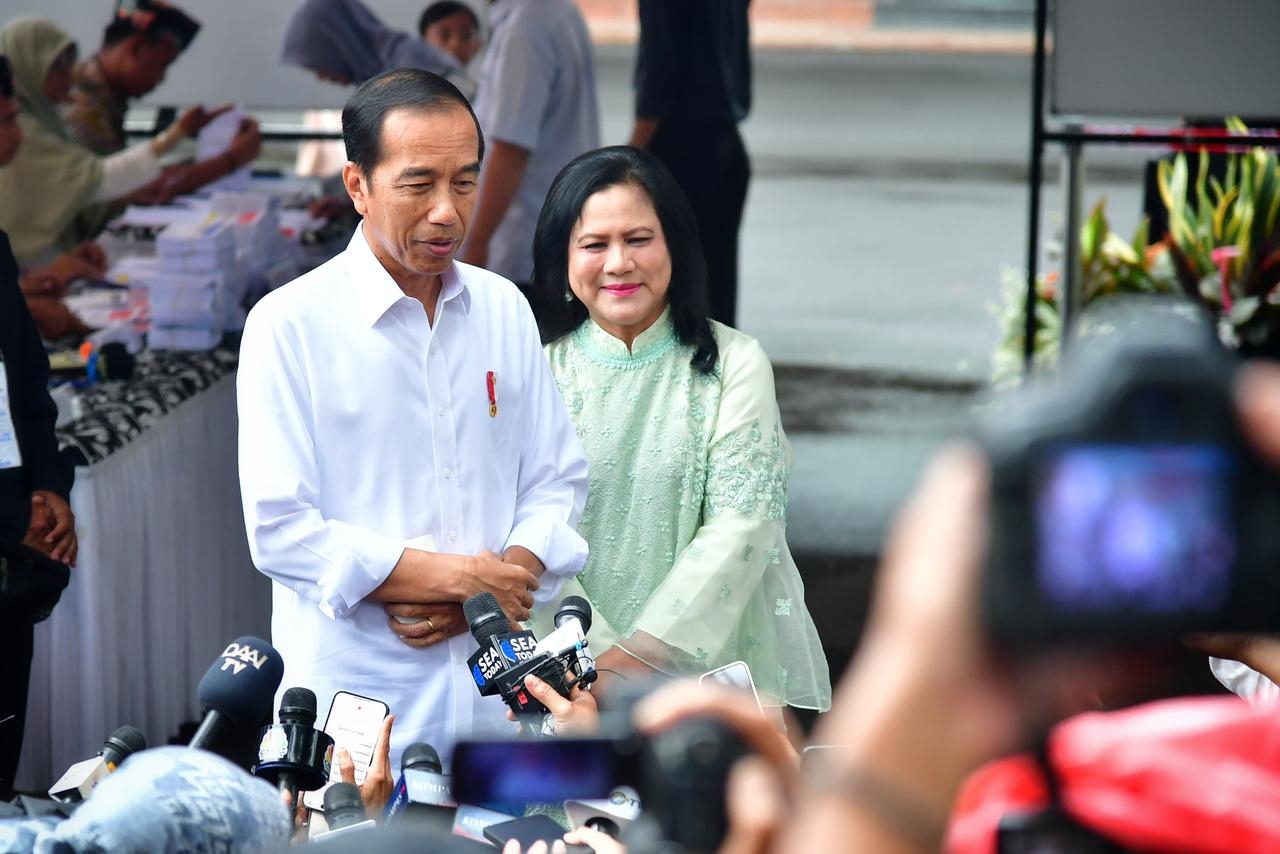Disebut Sambangi Sultan untuk Ketemu Megawati, Jokowi: Silaturahmi dengan Tokoh Bangsa Itu Baik