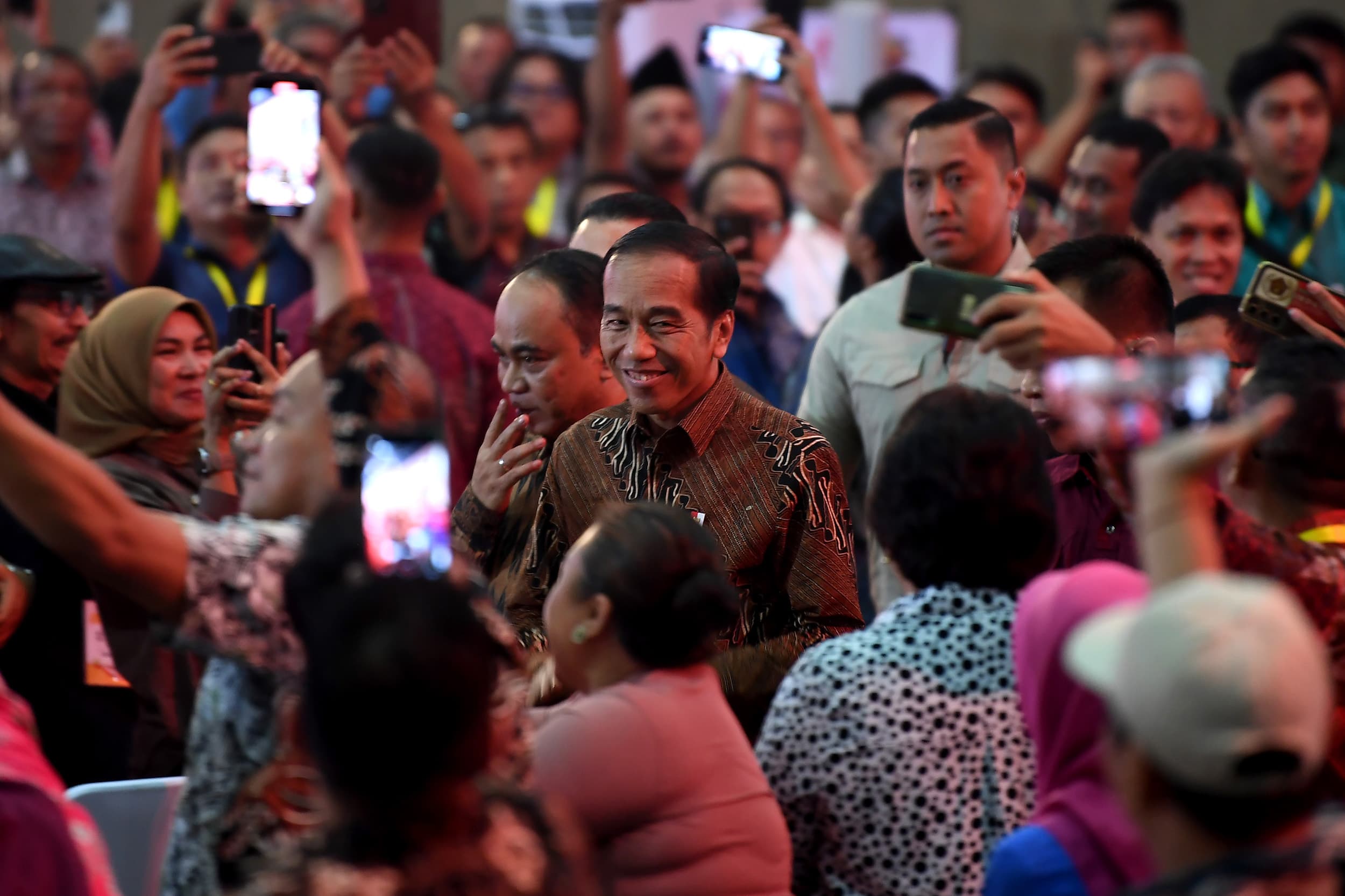 Cerita Jokowi Mulai Usaha di 1988, Bisa Ekspor ke Seluruh Dunia dalam 3 Tahun