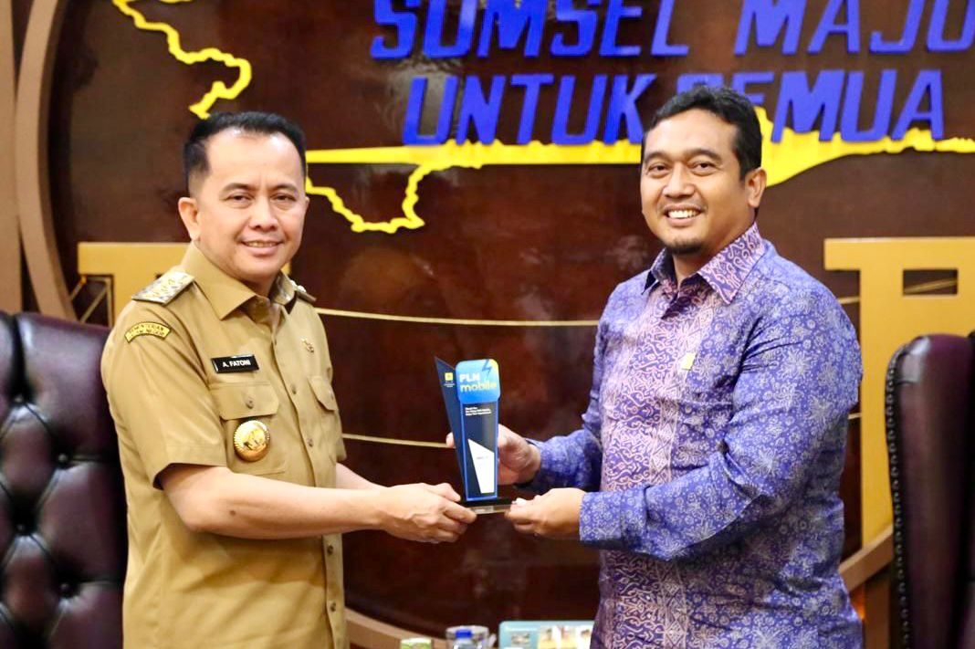 Pj Gubernur Agus Fatoni Apresiasi Komitmen PLN Penuhi Kebutuhan Listrik Masyarakat hingga Daerah Pelosok