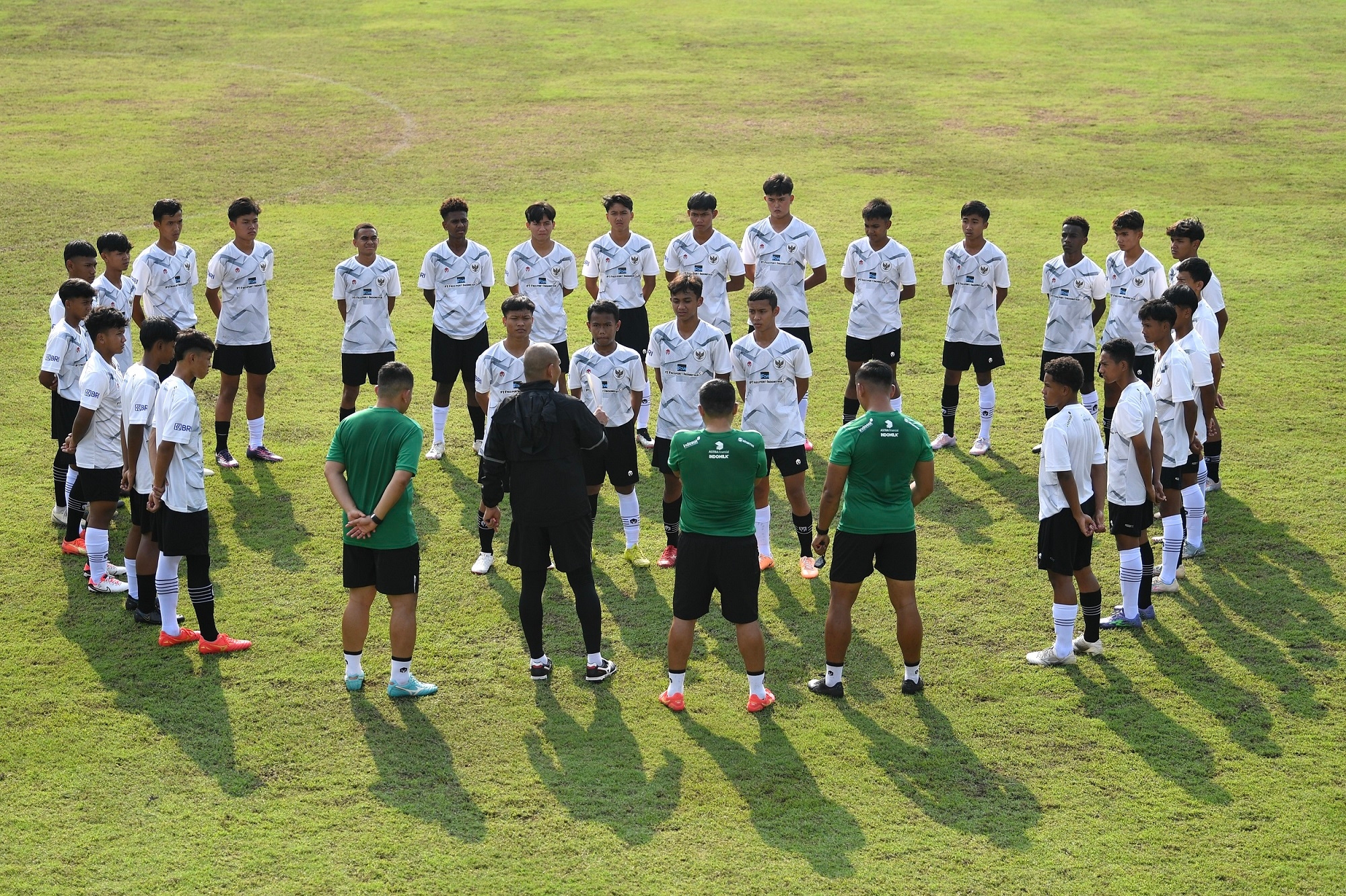 Nova Arianto Minta Timnas Indonesia U-17 Tetap Fokus Lawan Afghanistan Meski Sudah Lolos Piala Dunia