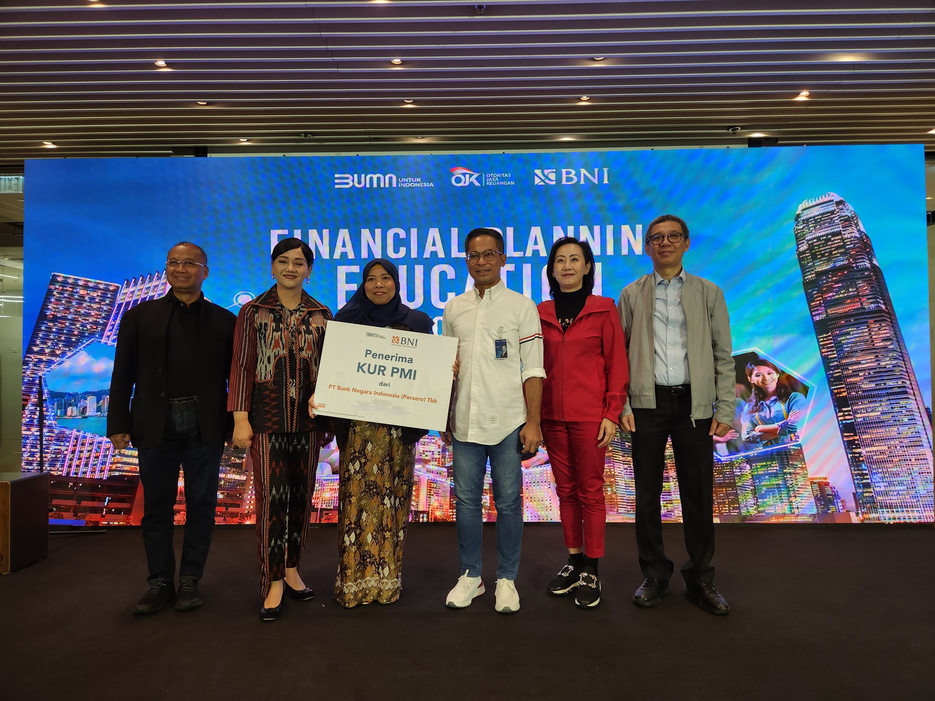 Tekan Penipuan Investasi dan Pinjol Ilegal, BNI dan OJK Gelar Edukasi Perencanaan Keuangan
