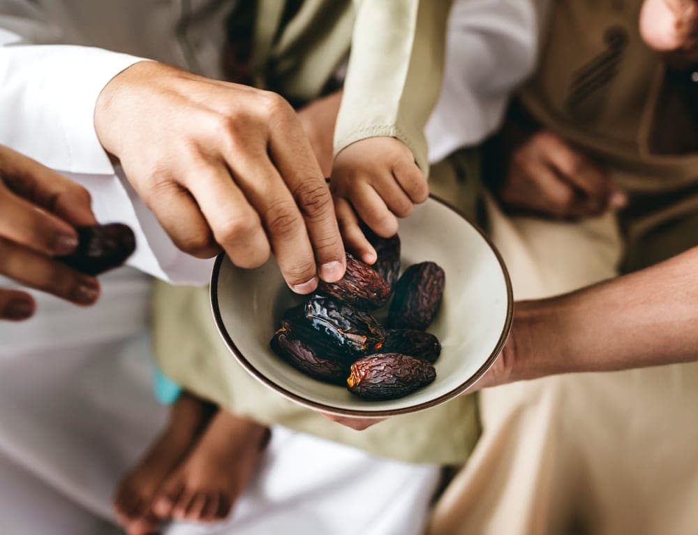Inilah Perbedaan Batal Puasa yang harus Qadha dan Bayar Fidyah!